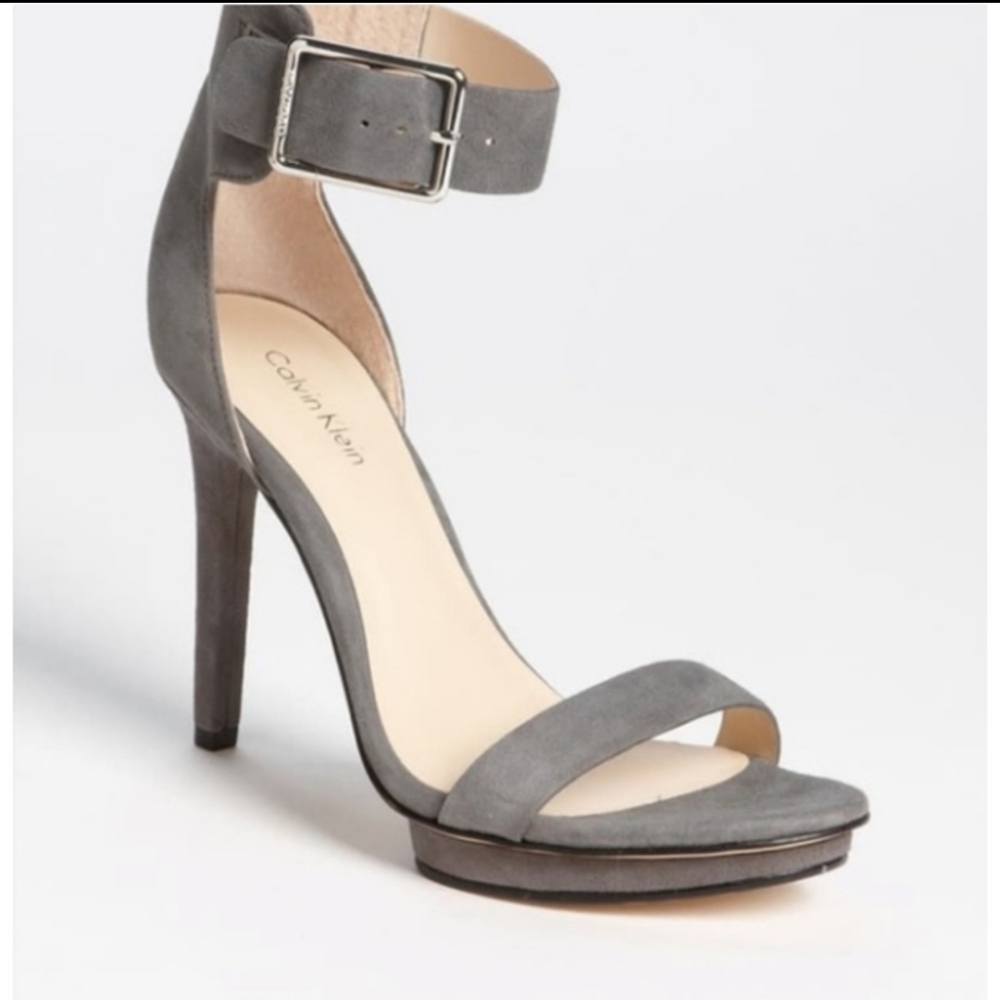 Calvin Kelein sandals size 10M gray suede